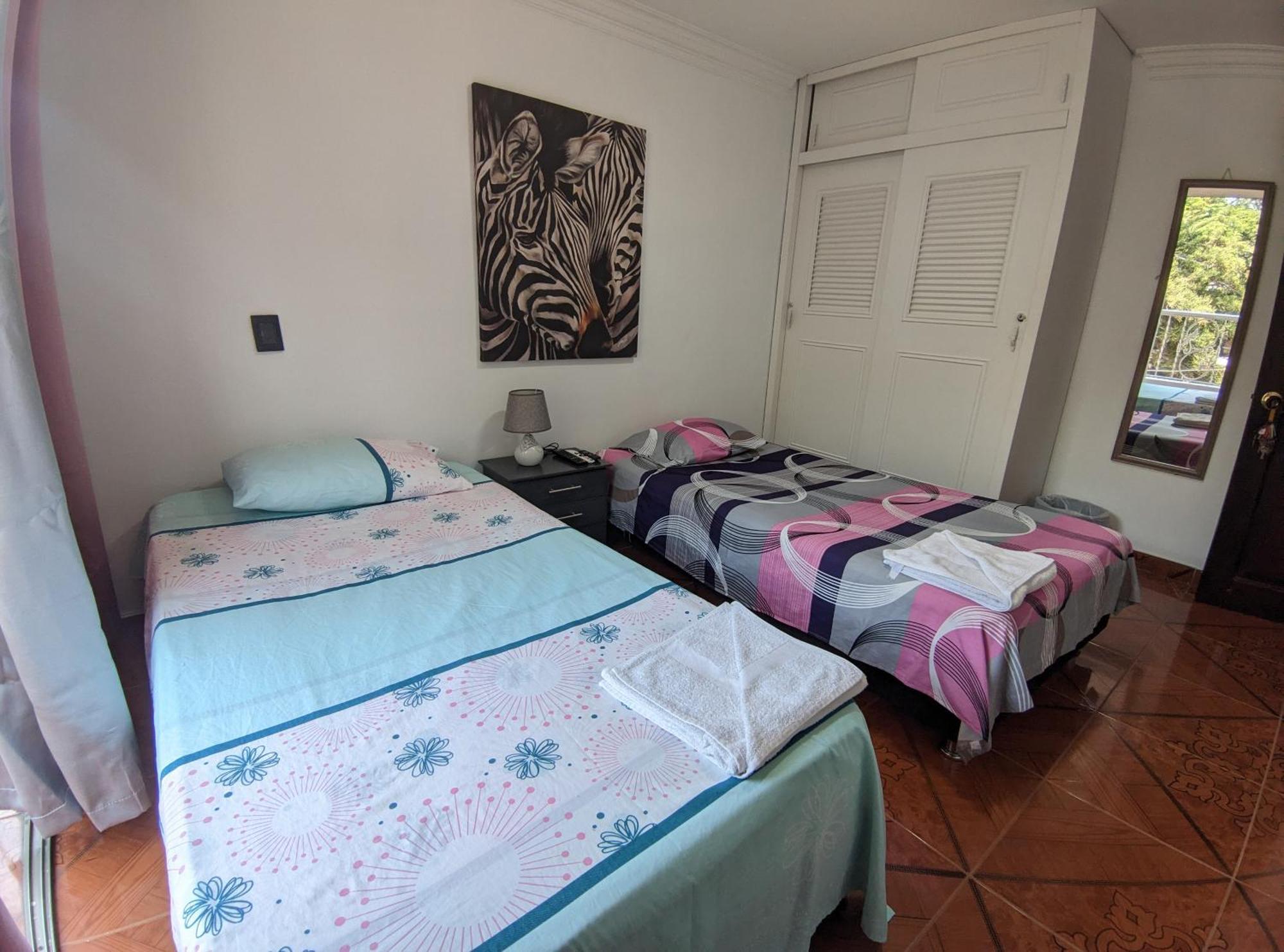 Hospedaje Casa Aurora Cali Quarto foto